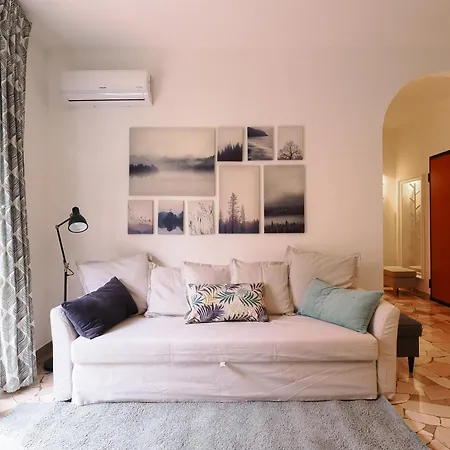Primopiano - Governo Provvisorio Apartman *
